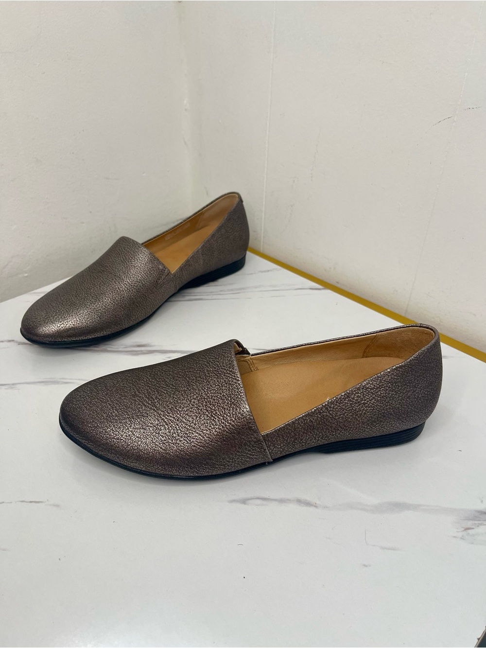 Dansko Larisa Metallic Pewter Slip-On Leather Loafers Sz 40/9.5-10 NWOT
